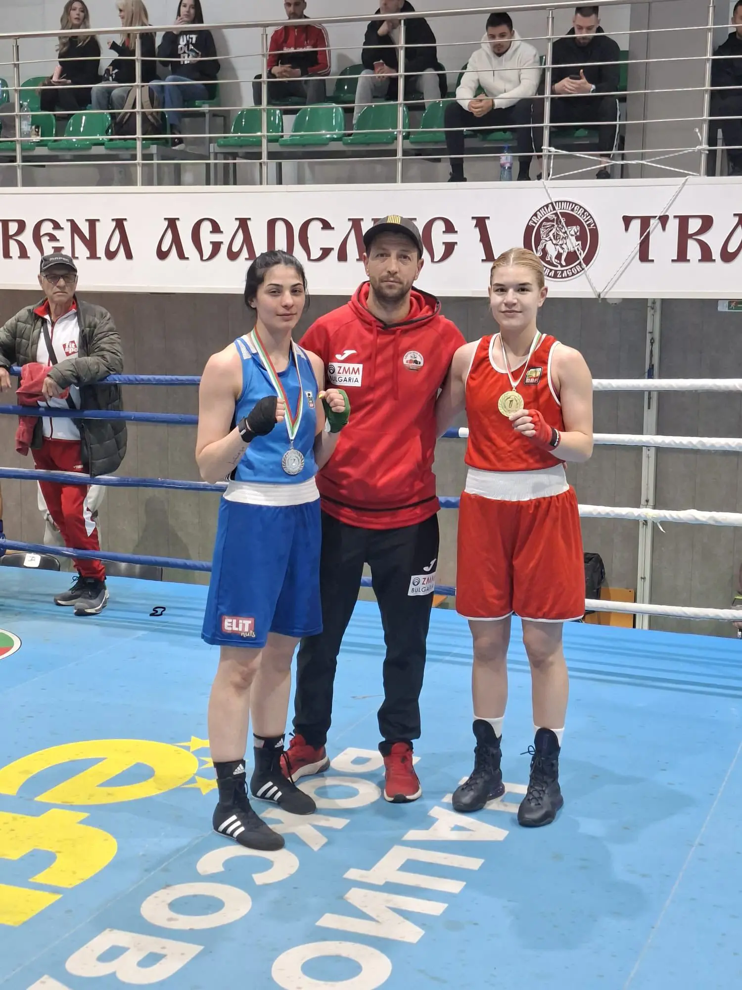 Локомотив София вдигна Купата на България при жените
