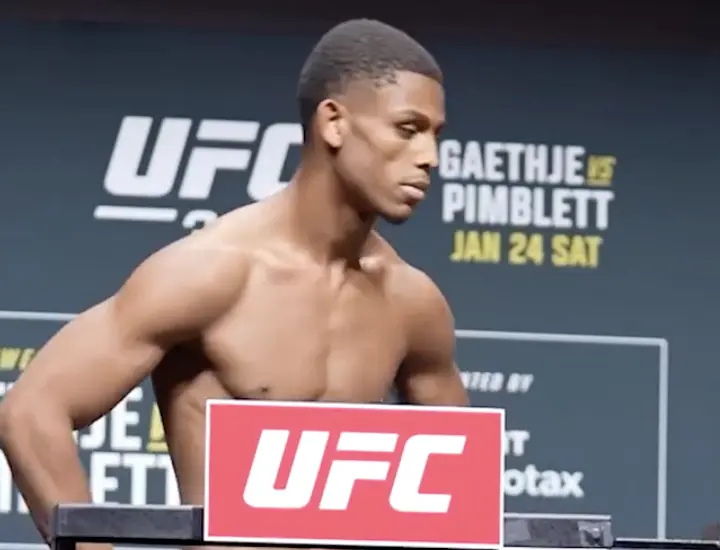 Драма на кантара преди UFC 324: Боец припадна, срещата му бе отменена