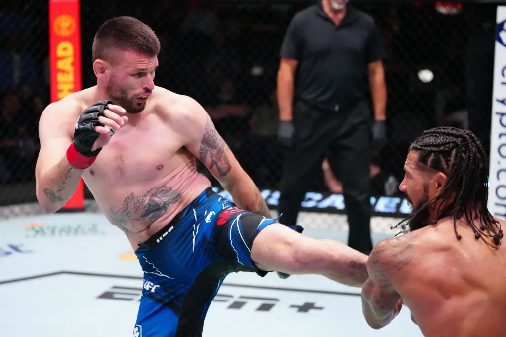 Боецът на UFC бе арестуван по подозрения за насилие над дете