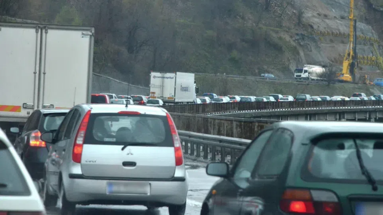 На границата с Република Северна Македония от 21 ч. на