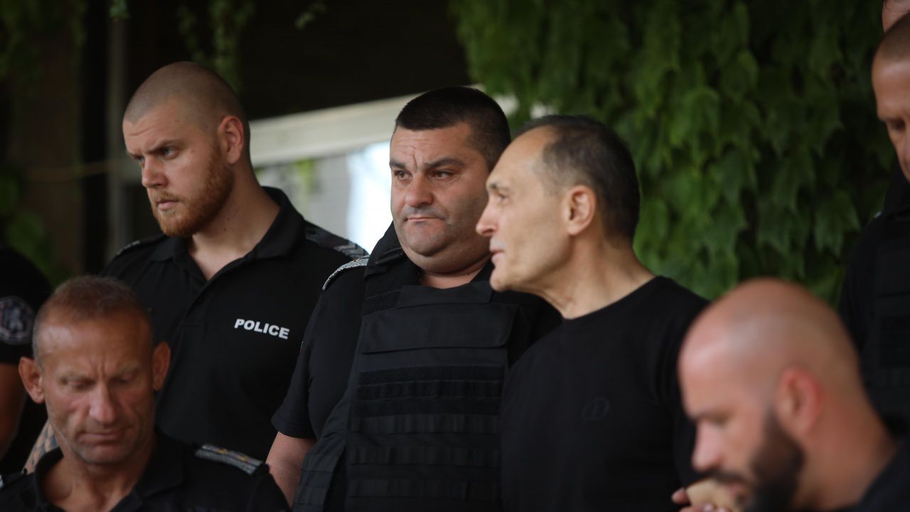 Адвокат Христо Расташки: Божков има уговорка с властта, няма как случайно да си дойде