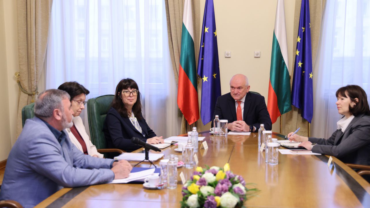 Нова мярка: Бебетата ще се ваксинират по-рано срещу коклюш