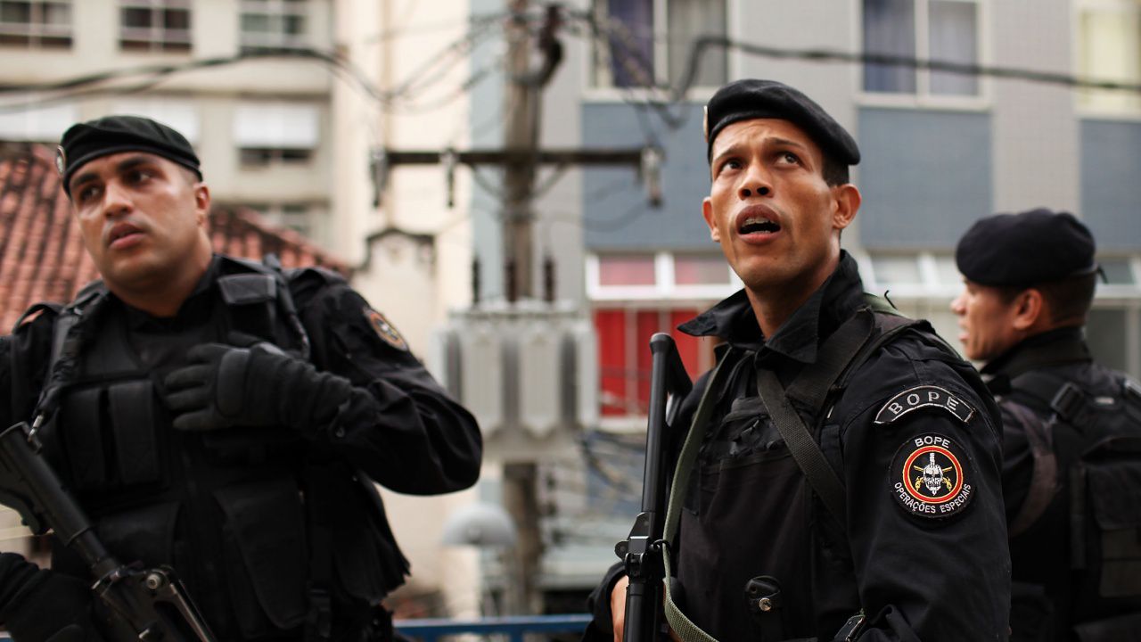 Бразилската полиция предприе мегаоперация срещу организираната престъпност в гетата на Рио де Жанейро