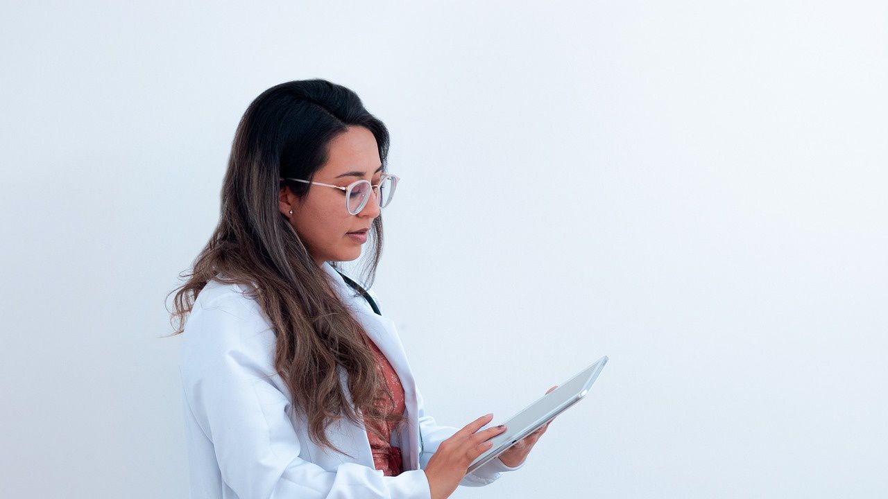 Защо медицинска бележка за ученик скочи до рекордните 57 лв.?