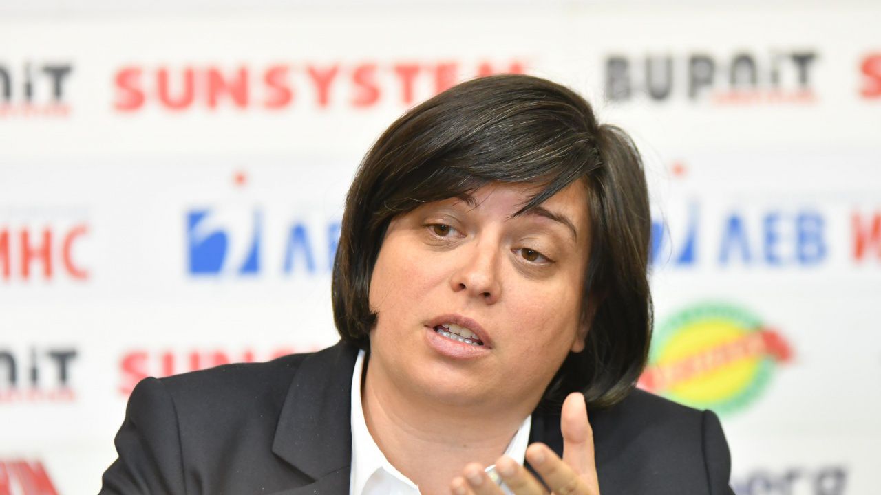 Русинова (ЕЦТП) разкри малка част от многото проблеми с новата организация на "Патриарх Евтимий" и"Витоша"