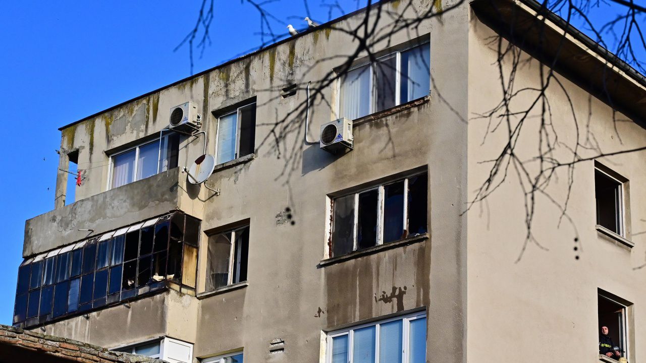 3-годишно дете загина при взрив на бойлер в Русе, било само вкъщи