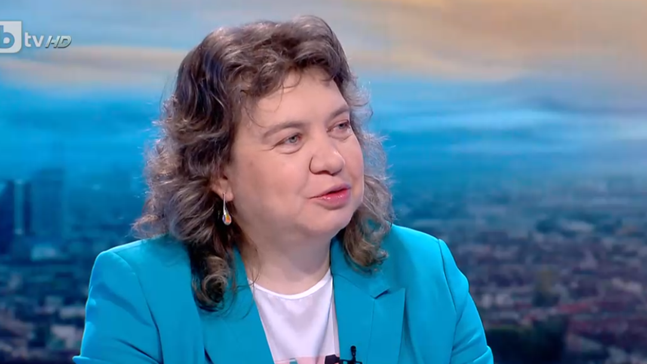 Доц. Киселова за влизането на ГЕРБ-СДС с ПП-ДБ заедно при президента: Недопустимо и противоконституционно