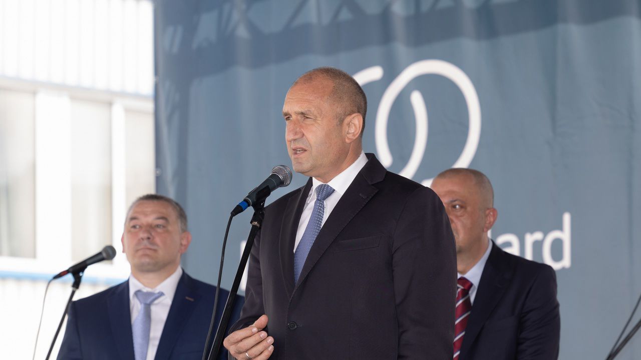 Президентът: Бизнесът може да е успешен, само когато прилага силни социални политики в грижата за служителите