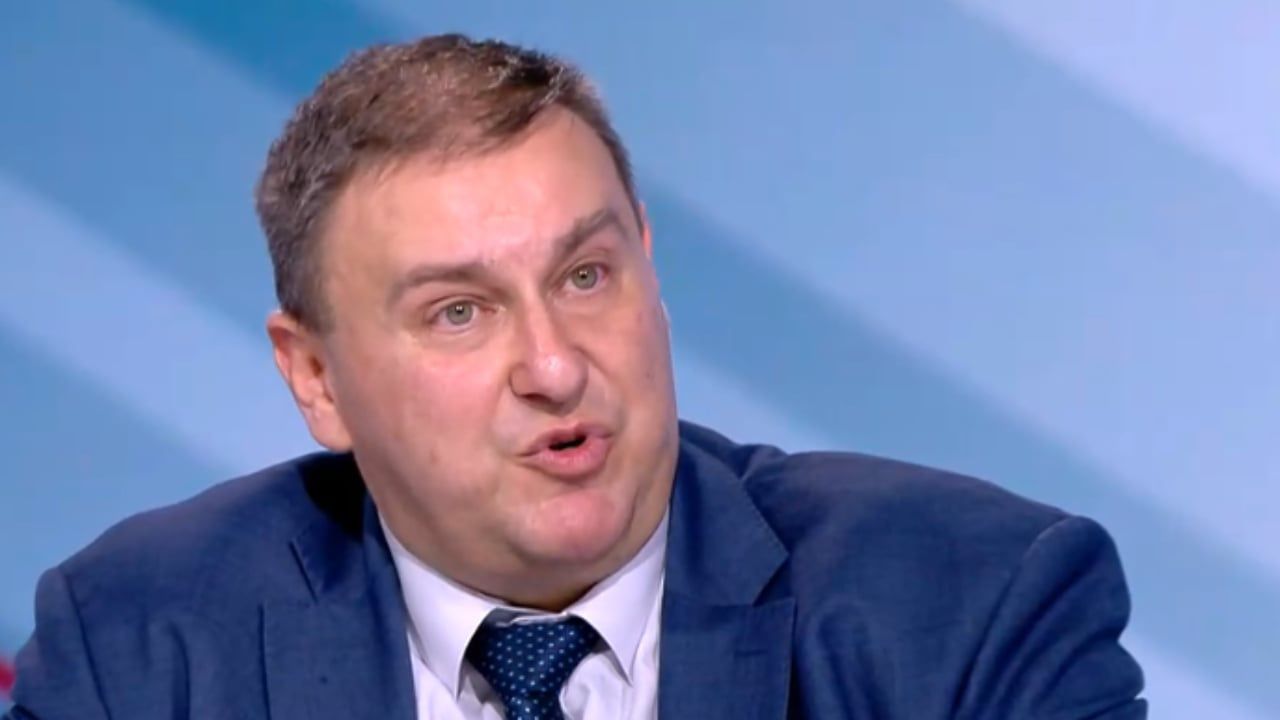 Емил Радев обяви колко мигранти са ни върнати от началото на годината