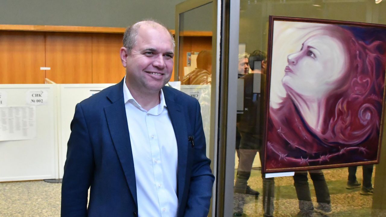 Владислав Панев (ПП-ДБ): В "сглобката" се работи трудно