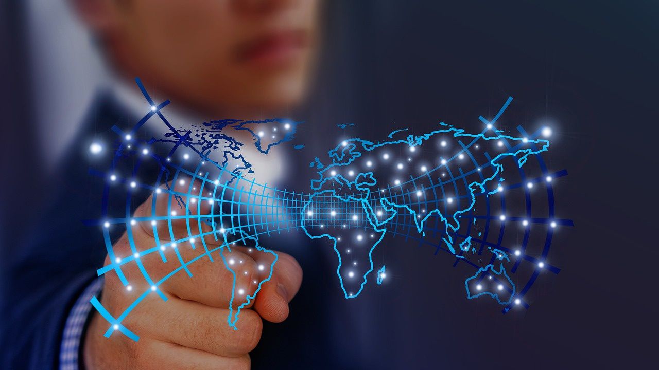 Учени: Изкуственият интелект не може да се мери с креативността на дизайнерите