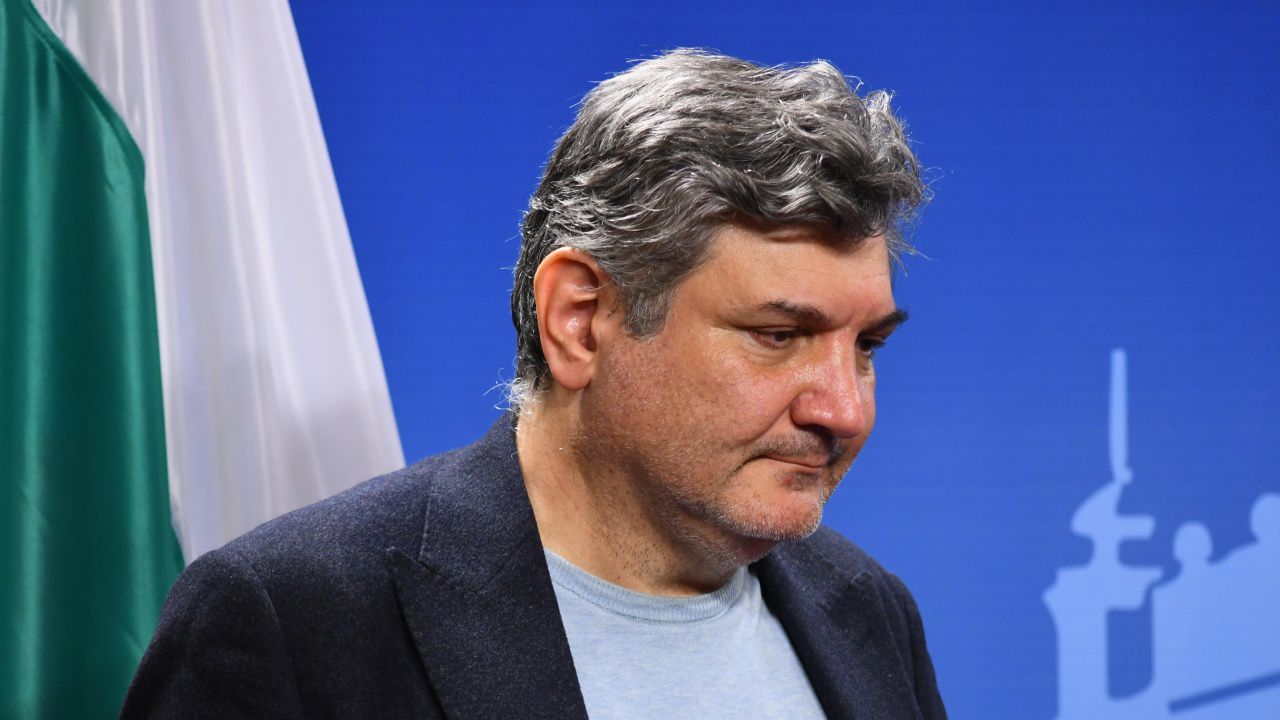 Георги Ганев: Няма да се взимат пари от Сребърния фонд, нито ще се вдигат данъци