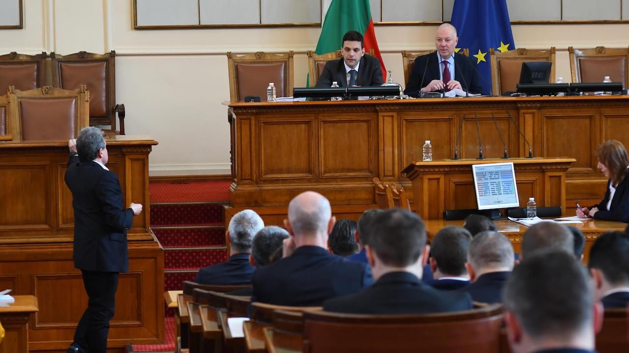 Депутатите ще участват в кръводарителска акция в парламента