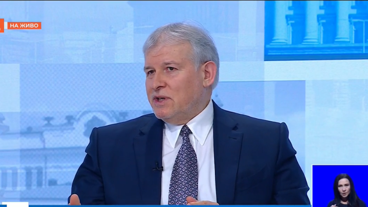 Румен Христов към Асен Василев: Не можеш със заеми да си купуваш спокойствие
