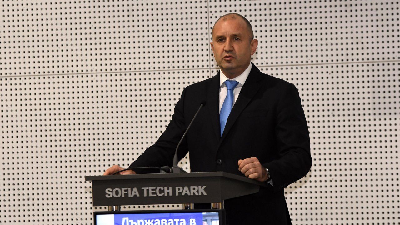 Радев: Трябва да се гарантира независимо финансиране на обществените медии