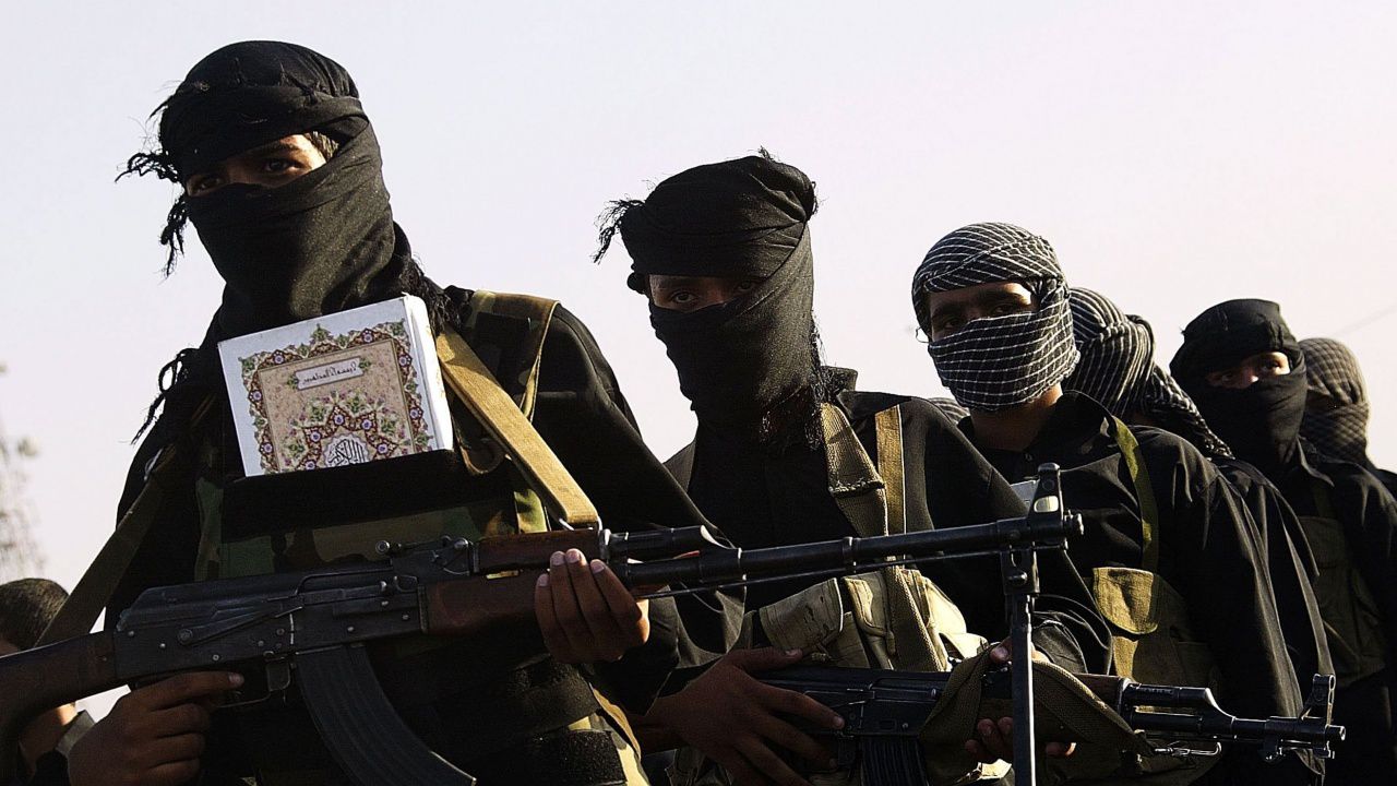 "Хизбула" започна да евакуира лидери и военна техника