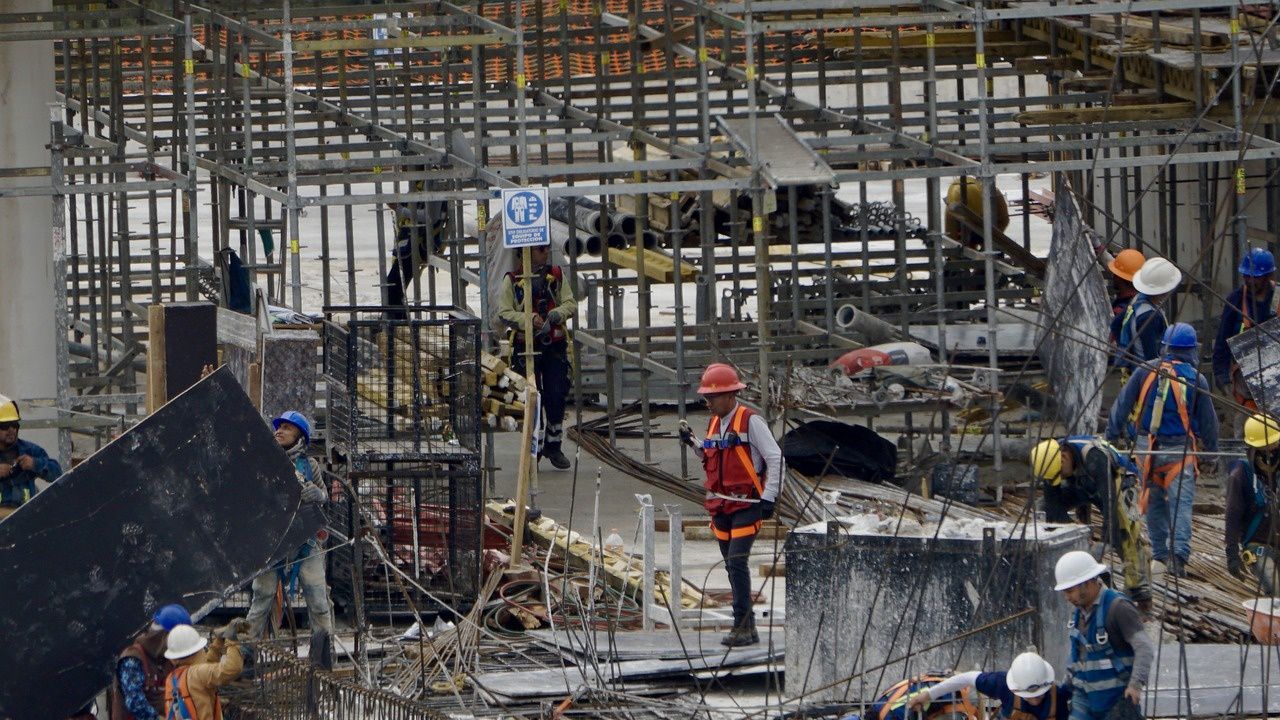 Честит 1 май - Ден на труда