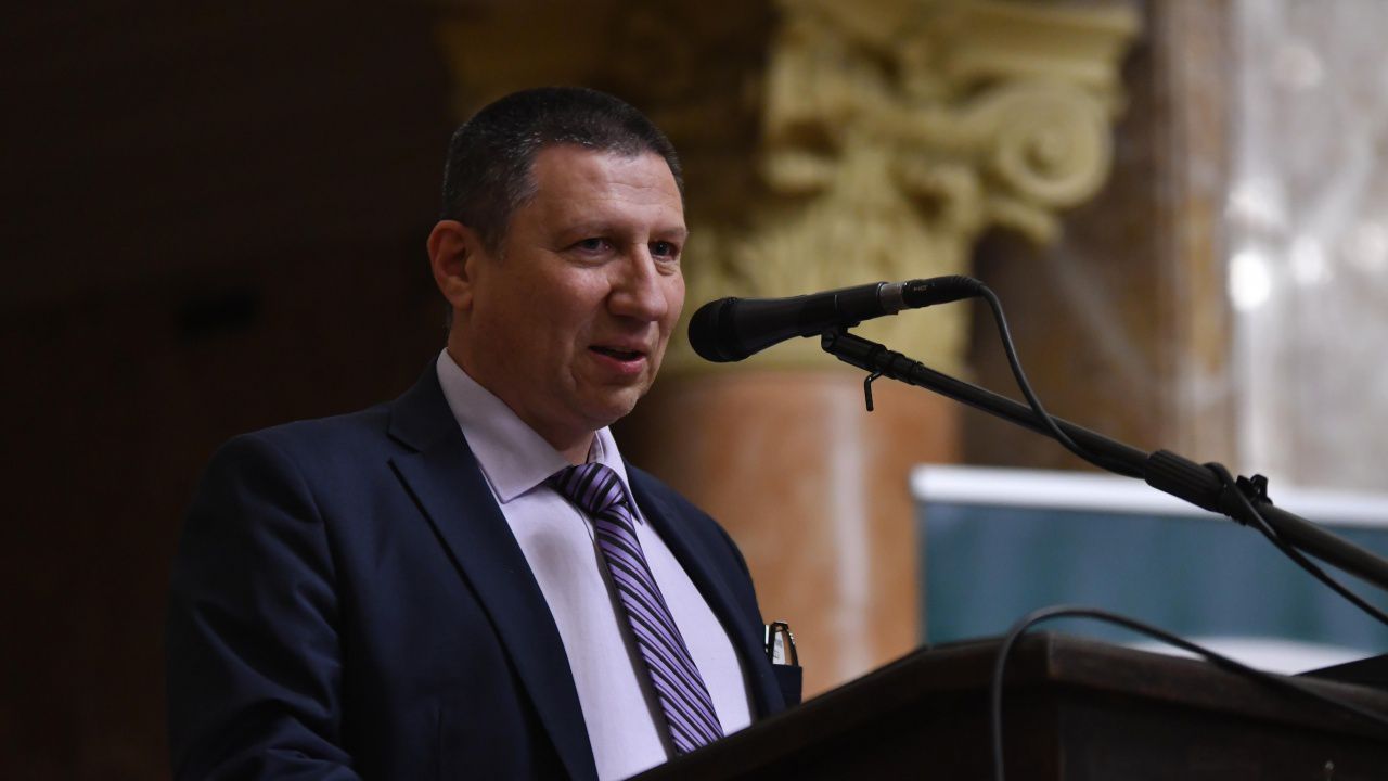 Сарафов поиска махането на шефа на Военно-окръжна прокуратура-София