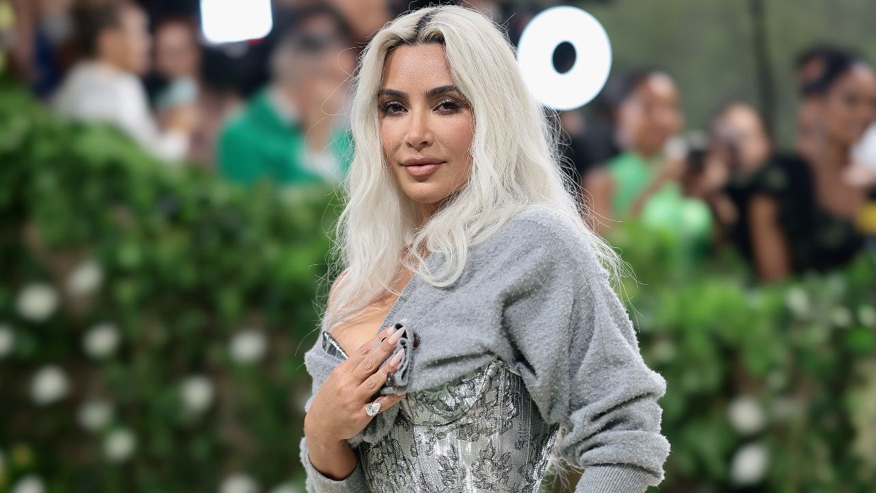 43-годишната Ким Кардашян за младежкото си излъчване: Семенна течност върху лицето, това ми е тайната