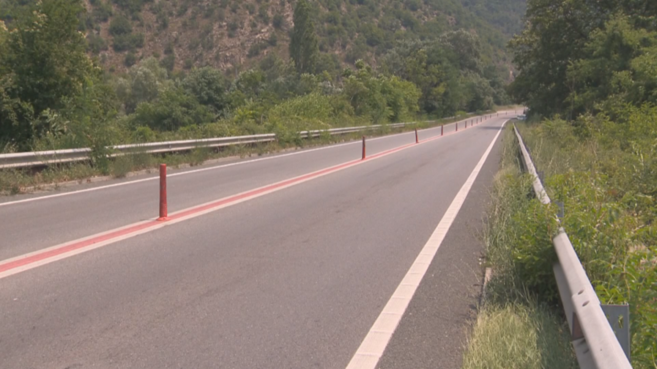 Трябва ли да се сложат още колчета по цялото трасе в Кресненското дефиле?