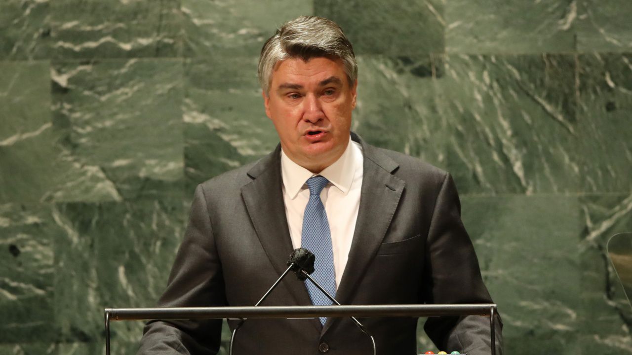 Президентът на Хърватия няма да подава оставка