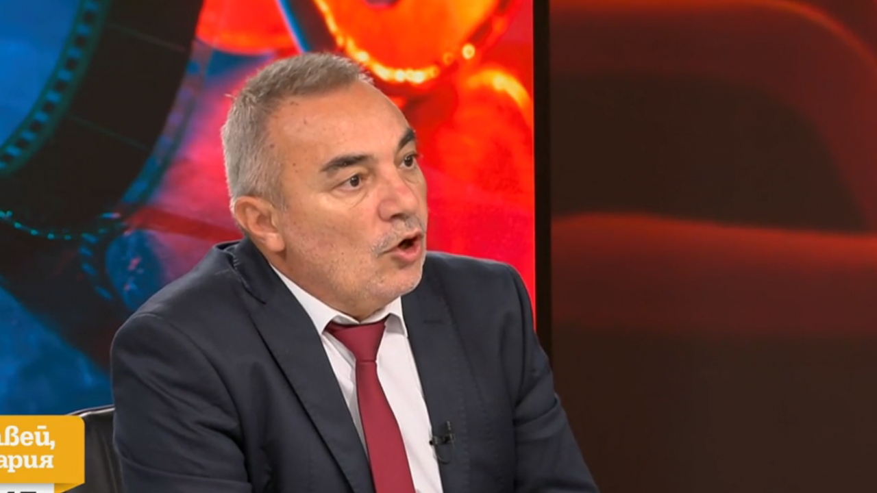 Парите за артистите: Министър Кръстев ще поиска 250 млн. лв. повече за култура