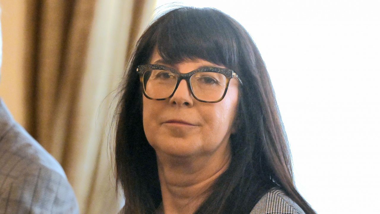 Галя Кондева: Обмисля се създаването на списък на опасни за здравето вещества, за да се ограничи употребата на райски газ