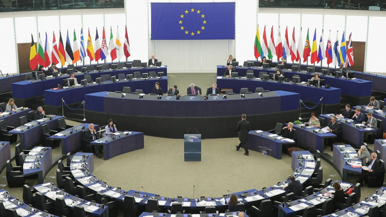 Ето темите в последната пленарна сесия на Европейския парламент преди изборите
