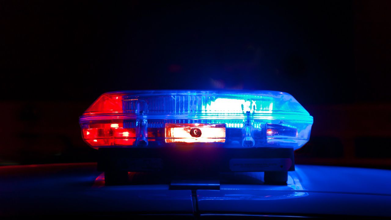 Разбиха мрежа за фалшиви документи в Гърция