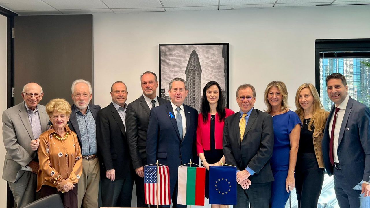 Мария Габриел: Солидарността в трудните моменти е най-ценна