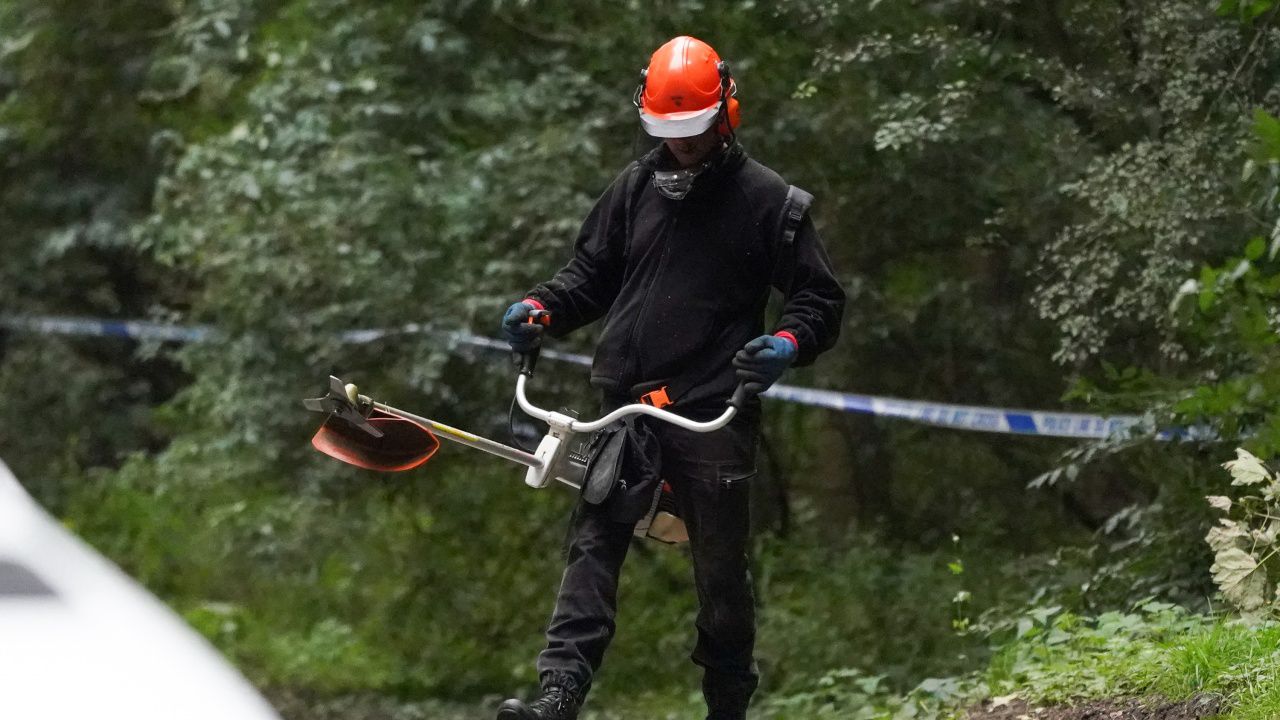 Бой с вила и моторна косачка в Берковица