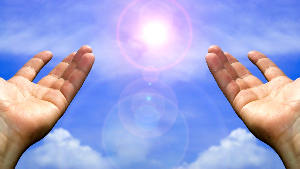 Днес ръката на Съдбата се простира към вас