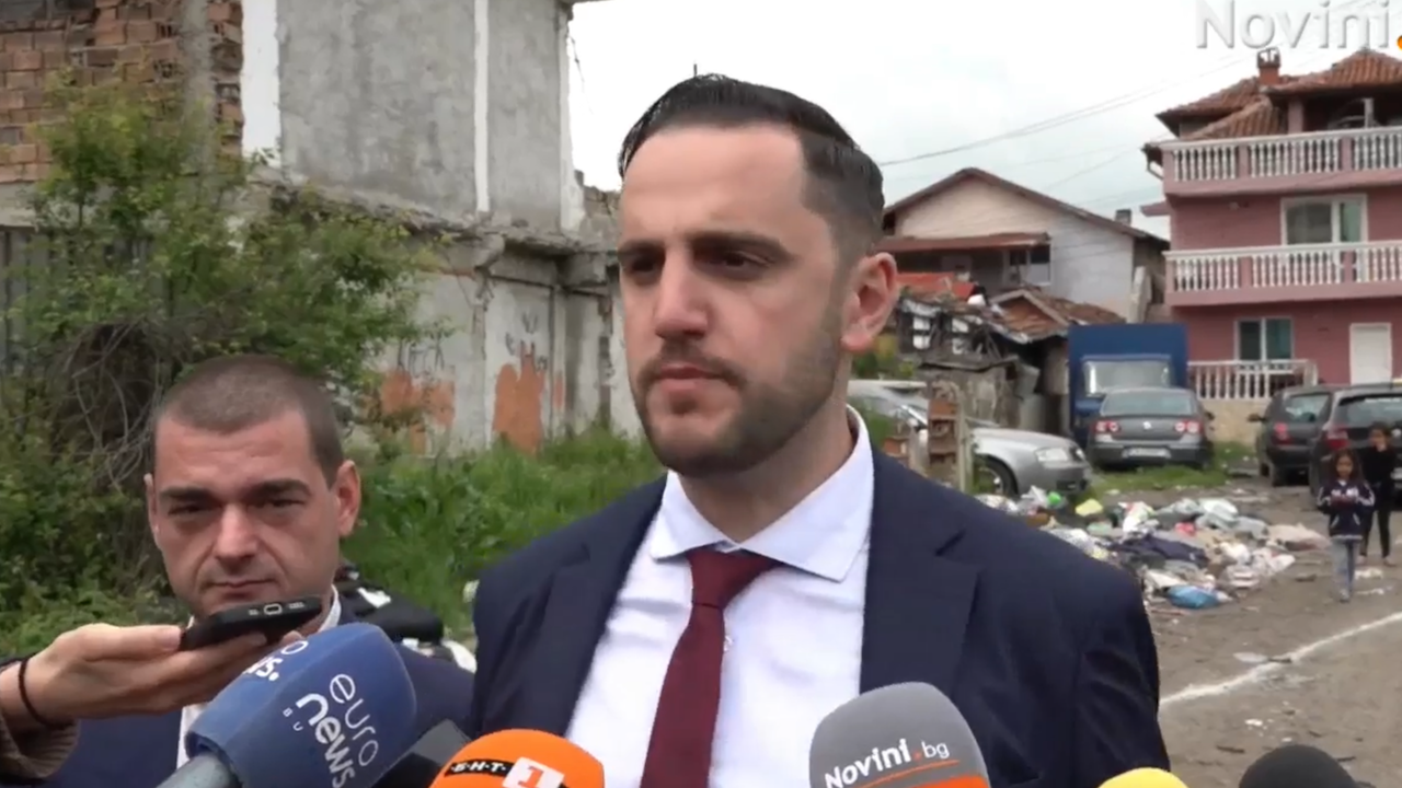 Незаконно сметище в София се трансформира в паркинг на СДВР
