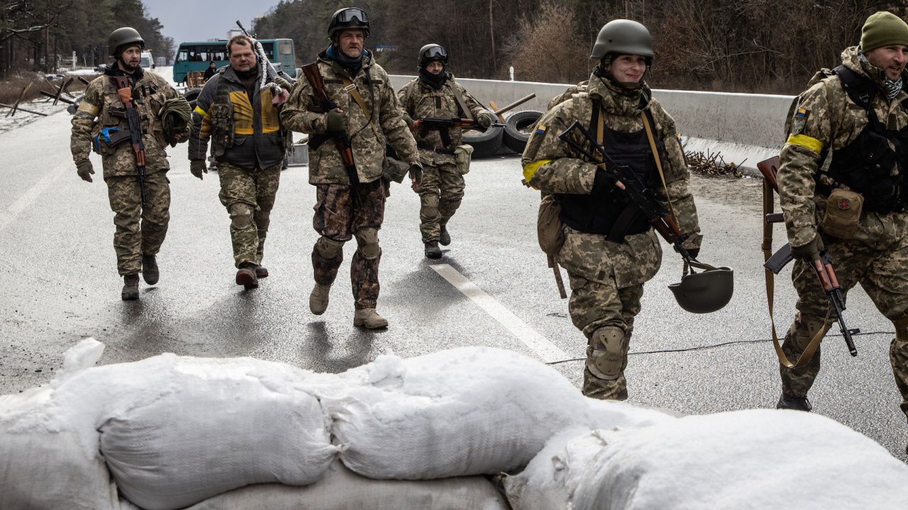 Великобритания: Украинските сили се изтеглят от Бахмут заради ожесточено руско настъпление