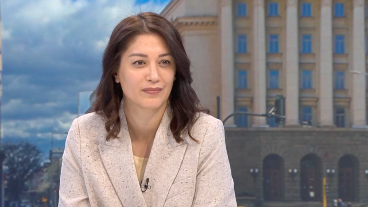 Евелина Славкова: Главчев изглеждаше искрено притеснен при споменаването на имената в служебния кабинет