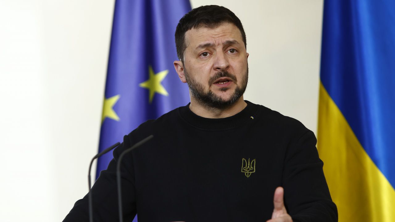 Зеленски пристигна на работно посещение в Саудитска Арабия