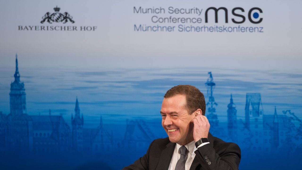 Русия стопля отношенията си с талибаните