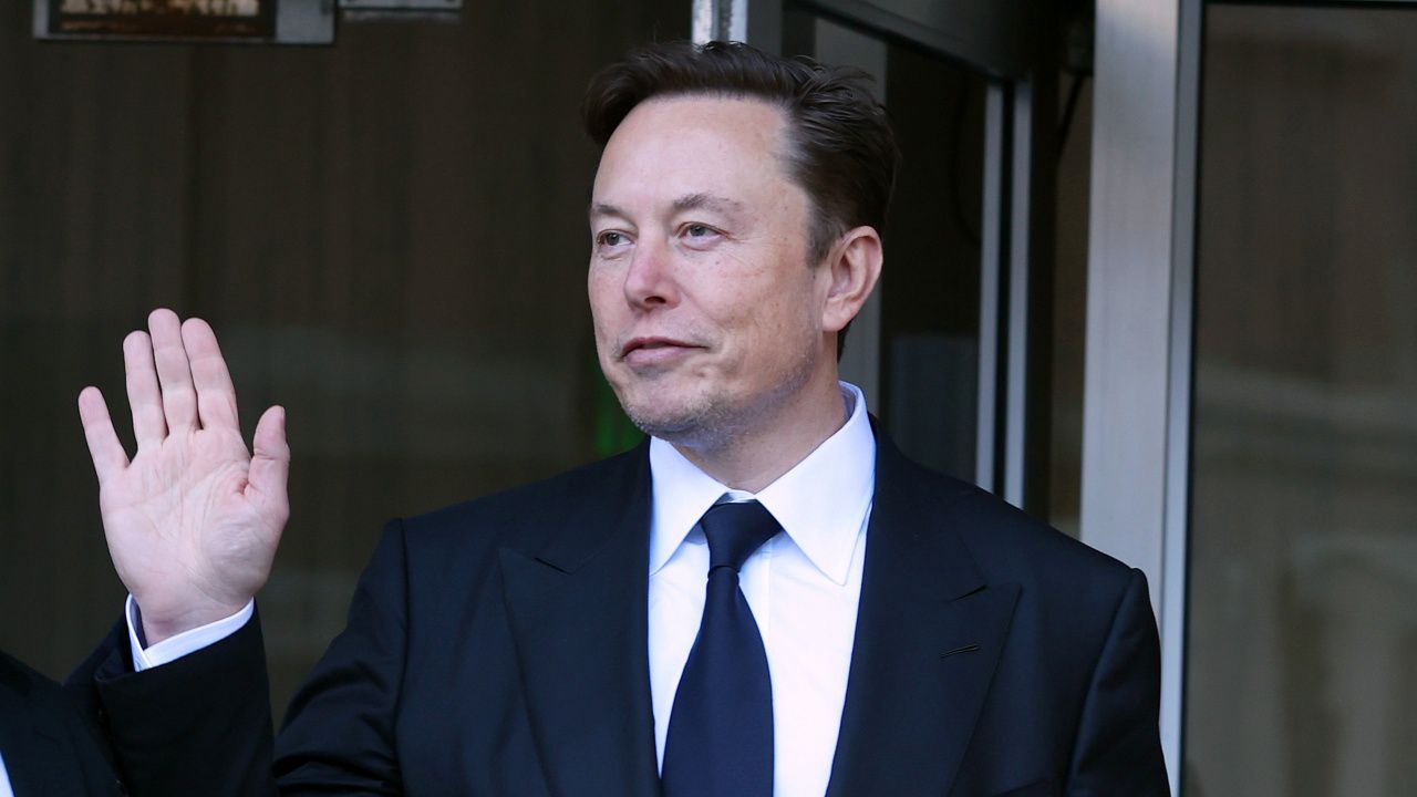 Илон Мъск ще отделя по 45 млн. долара месечно за подкрепа на Тръмп