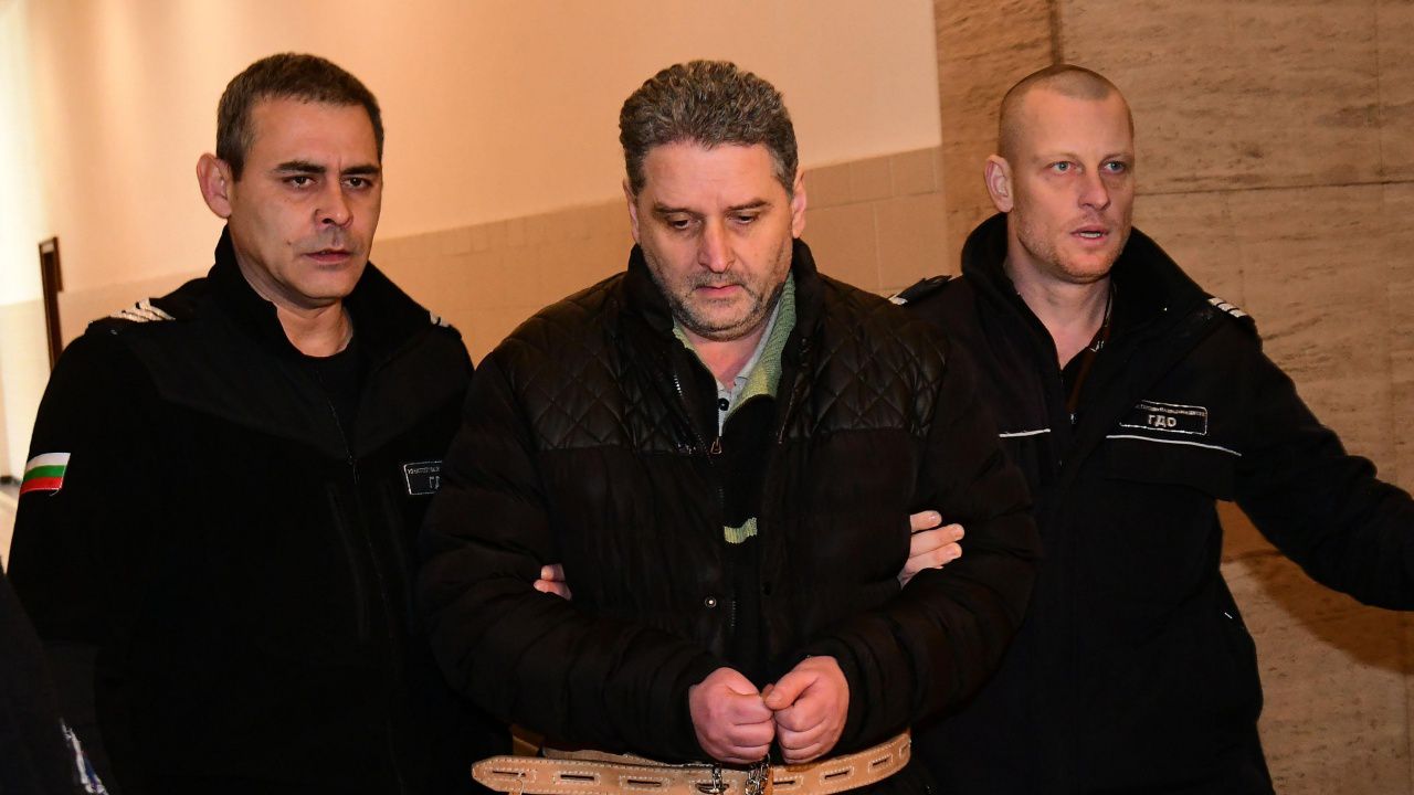 Предадоха на съд обвиняемия за убийството на психолога Иван Владимиров-Нав