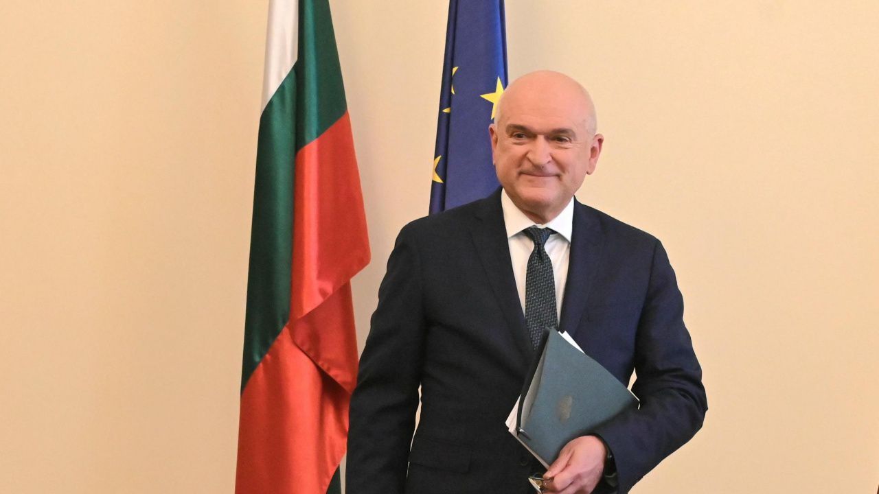 Журналисти: Със служебния кабинет имаме не по-малко Радев, а повече ГЕРБ