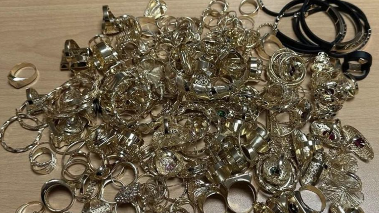 Спипаха контрабандно злато за над 80 000 лв. на ГКПП „Лесово“