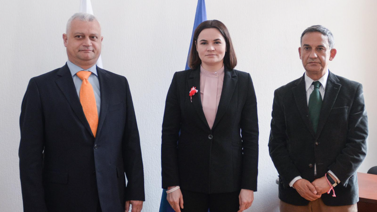 И зам.-министър Дечев се срещна със Светлана Тихановска