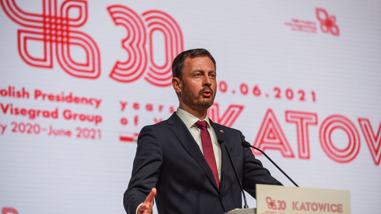 Премиерът на Словакия подаде оставка