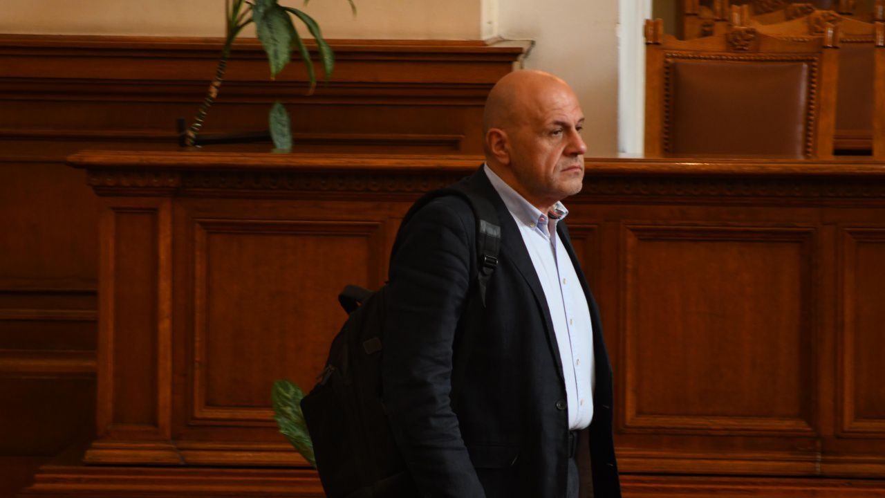 Дончев за идеята държавата да плаща 10% на всеки, който разкрие укрит данък: Ползата ще е двойна