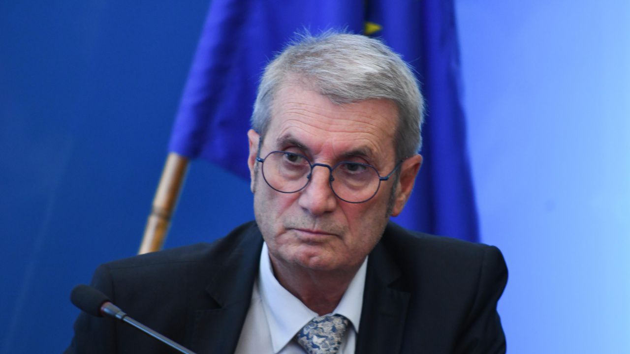 Проф. Христо Хинков: Няма да остана министър след ротацията