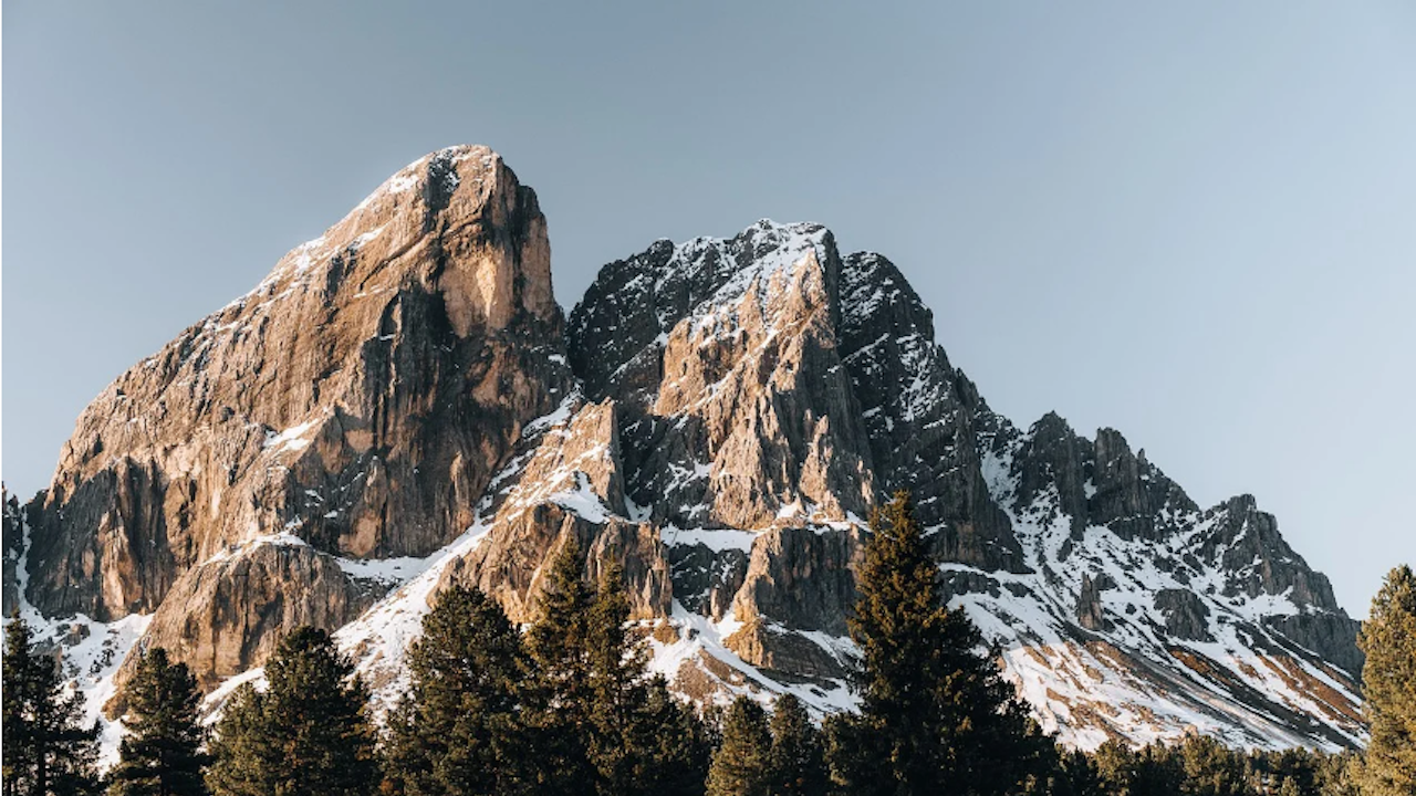 Двама български алпинисти изкатериха един от най-трудните маршрути на Чима Гранде в Доломитите