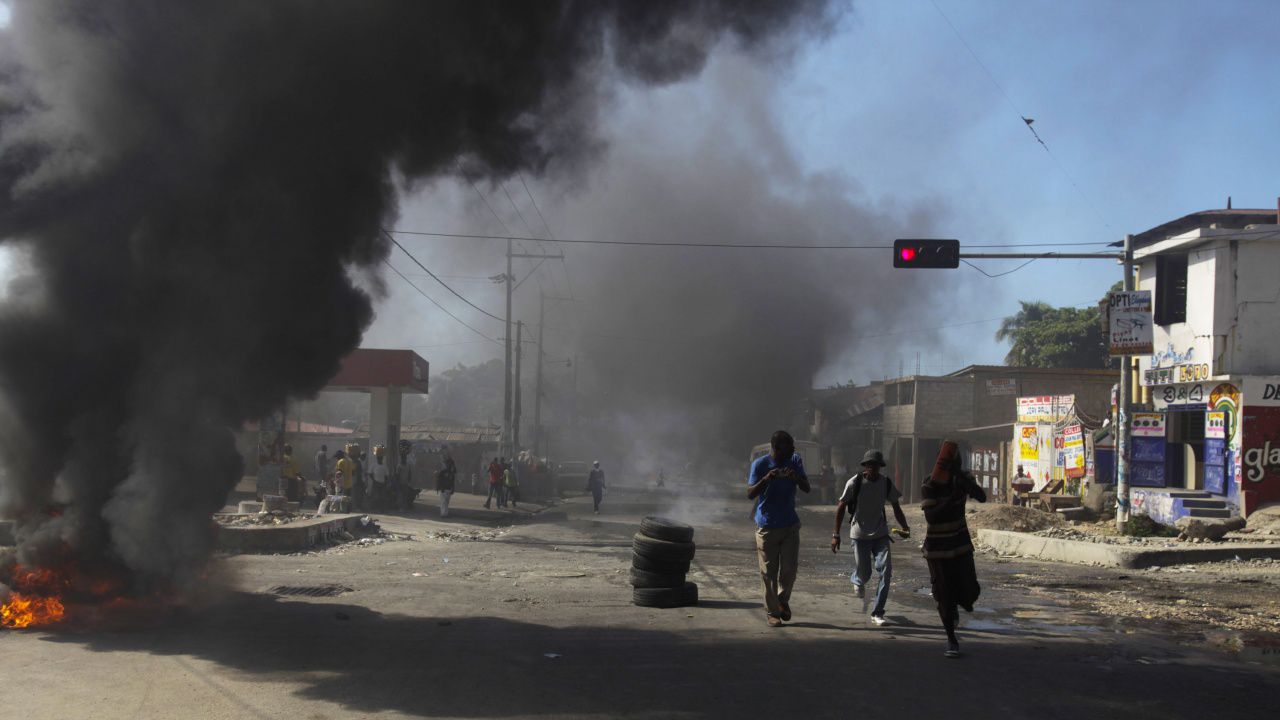 ООН: 53 000 души са избягали от столицата на Хаити за по-малко от месец