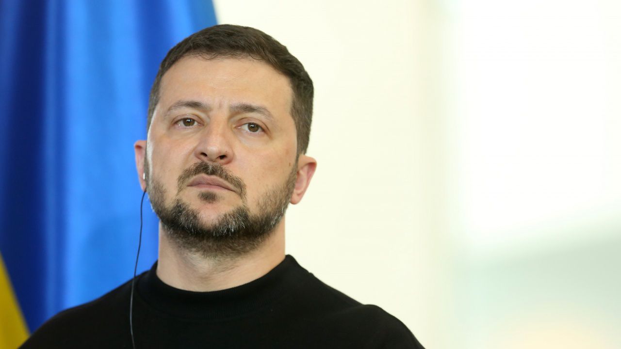 Зеленски осъди "отвратителните" практики в центровете за набиране на войници