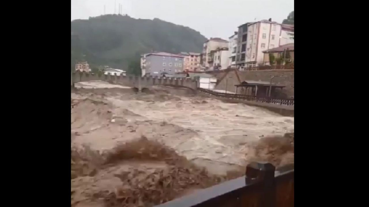 Турция под вода, има жертви