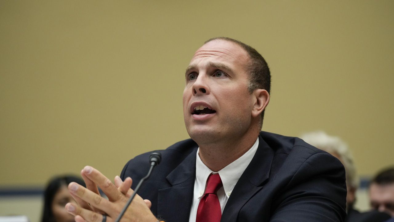 САЩ криели програма за НЛО от десетилетия, обяви бивш офицер от разузнаването пред Конгреса